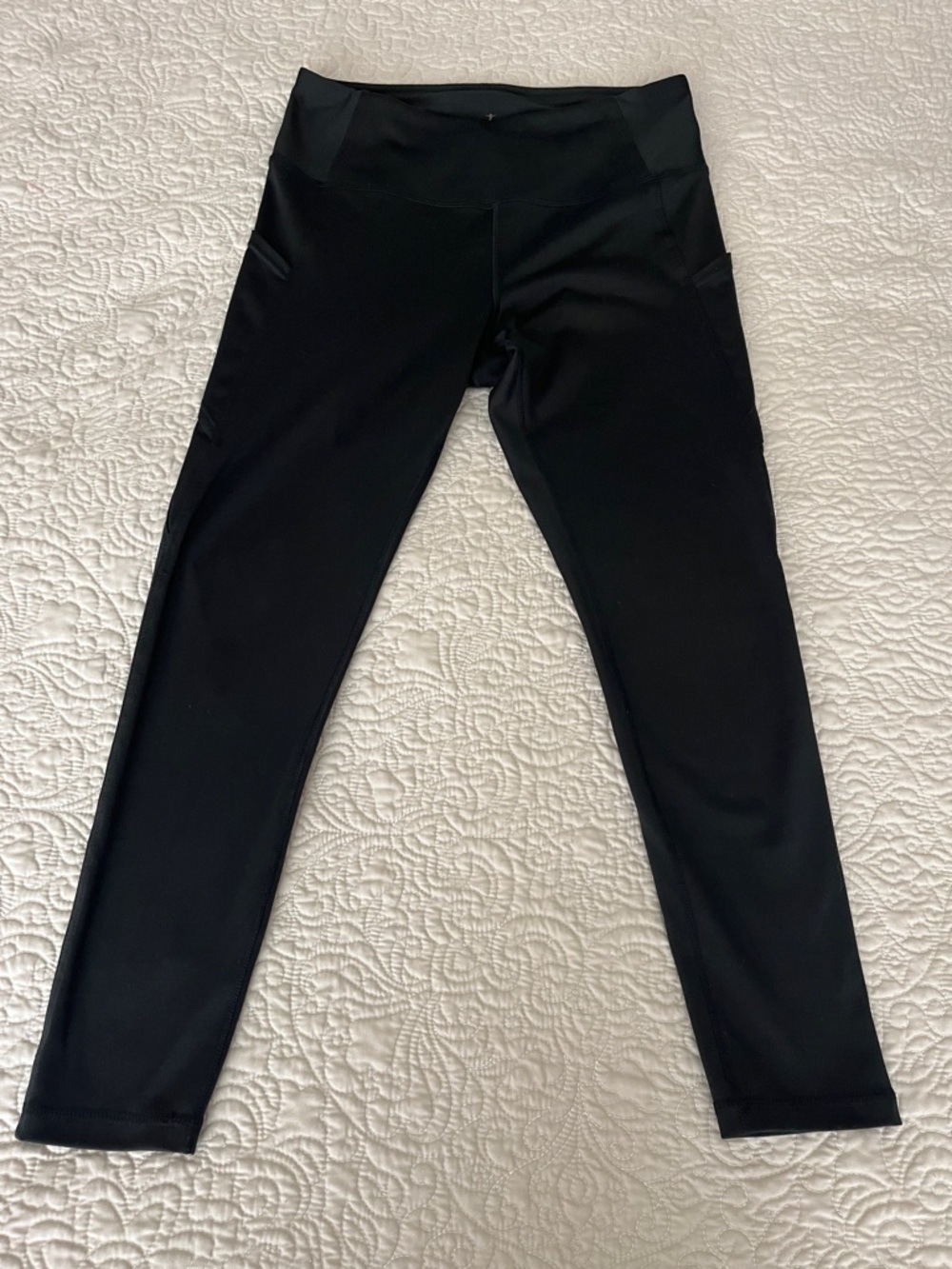Danskin Black Ankle-Length Performance Leggings
